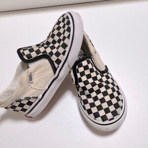Vans unisex Black and White Checkered Slip-On Sneakers
